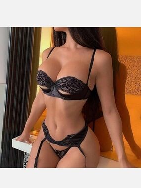 Black Lace Balconette Bra & Garter Set